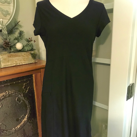 LL Bean Fitness performance black short sleeve dress - Picture 5 of 16